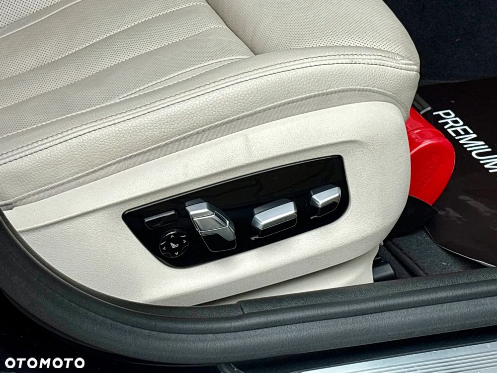 BMW Seria 5 530e iPerformance M Sport sport - 13