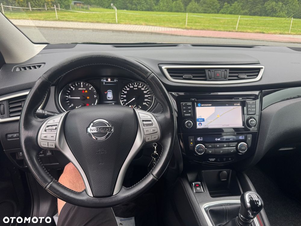 Nissan Qashqai 1.6 dCi 4 x 4 DPF Start/Stop acenta - 17