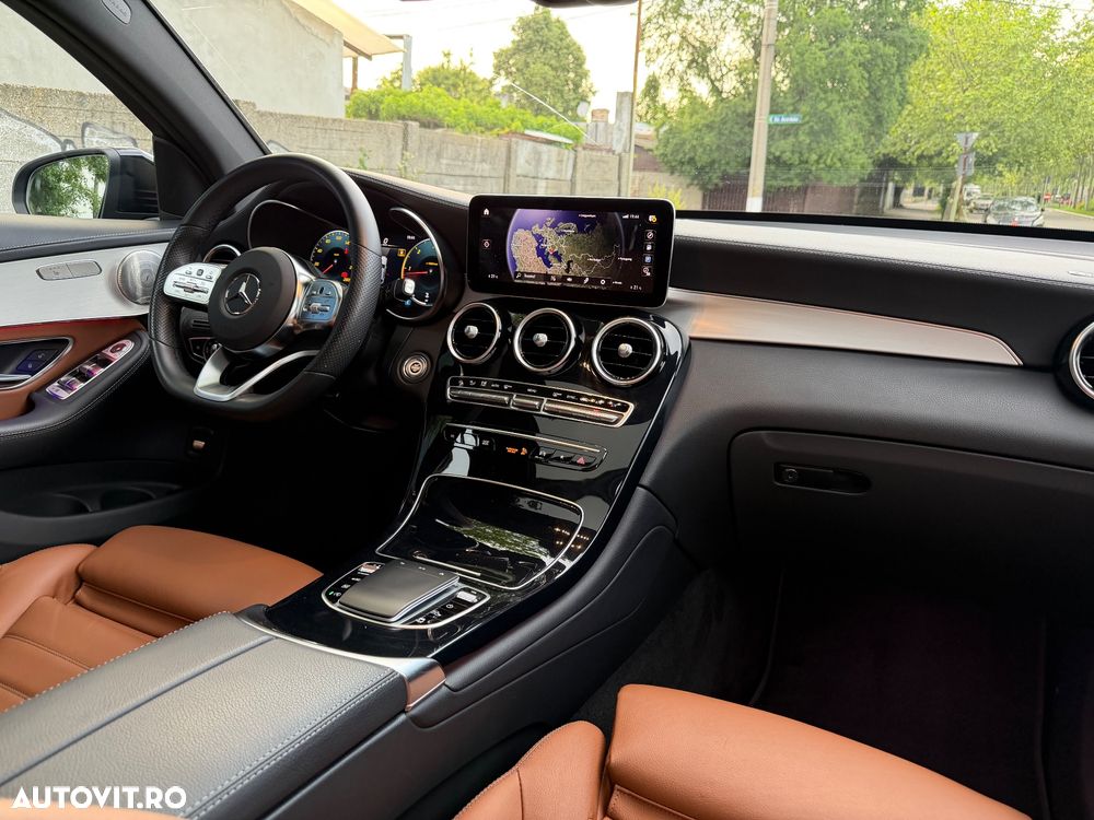 Mercedes-Benz GLC Coupe 300 d 4Matic 9G-TRONIC AMG Line Plus - 6