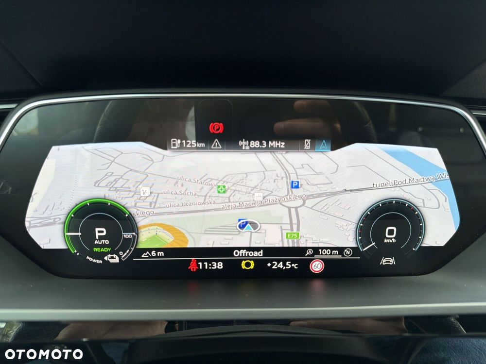 Audi e-tron - 38