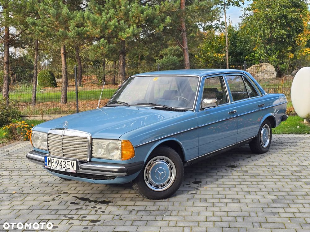 Mercedes-Benz W123