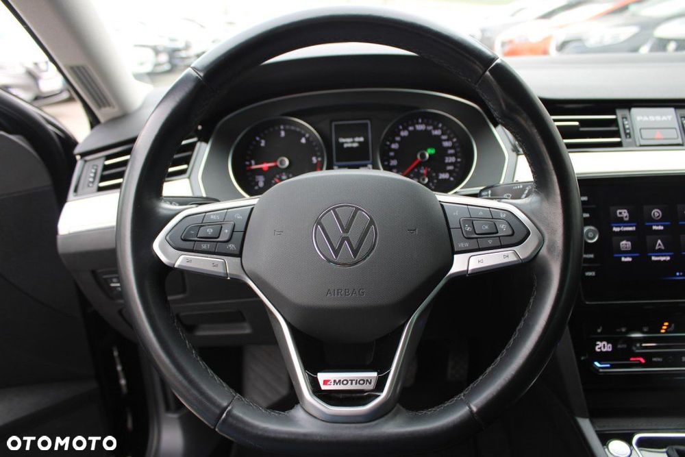Volkswagen Passat - 27