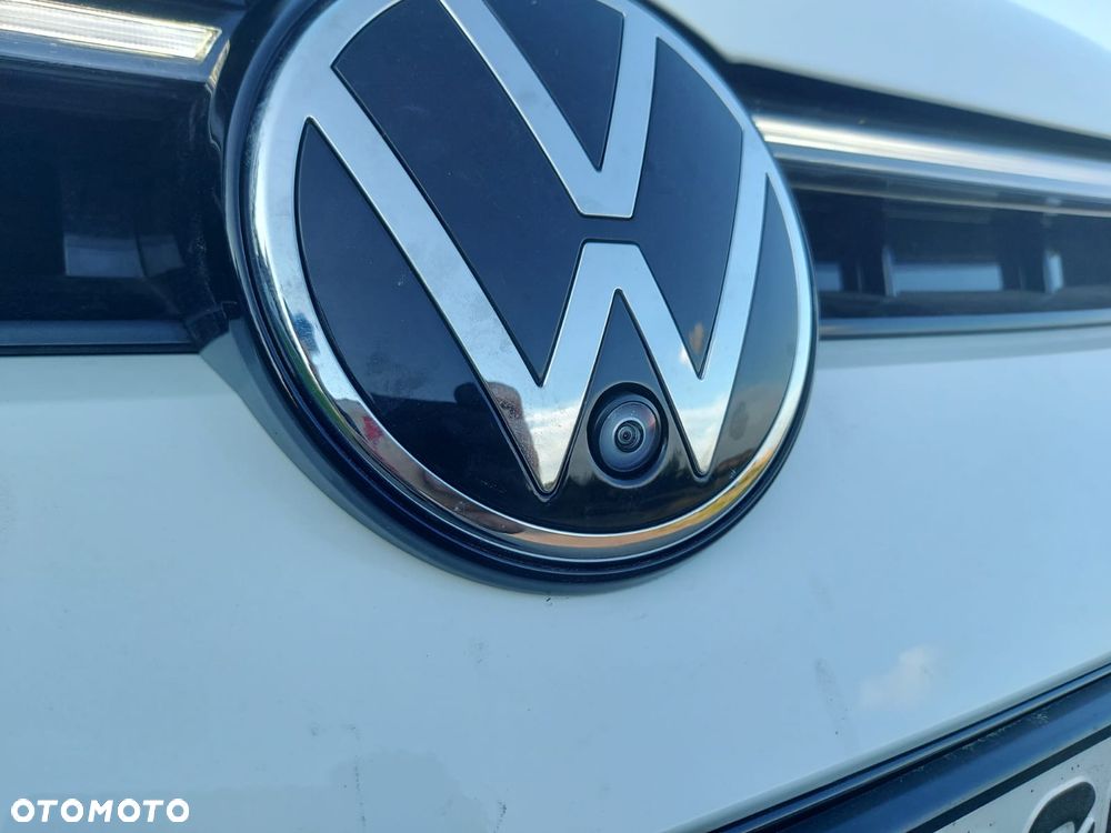 Volkswagen Passat 2.0 TDI SCR DSG 4Motion Elegance - 7