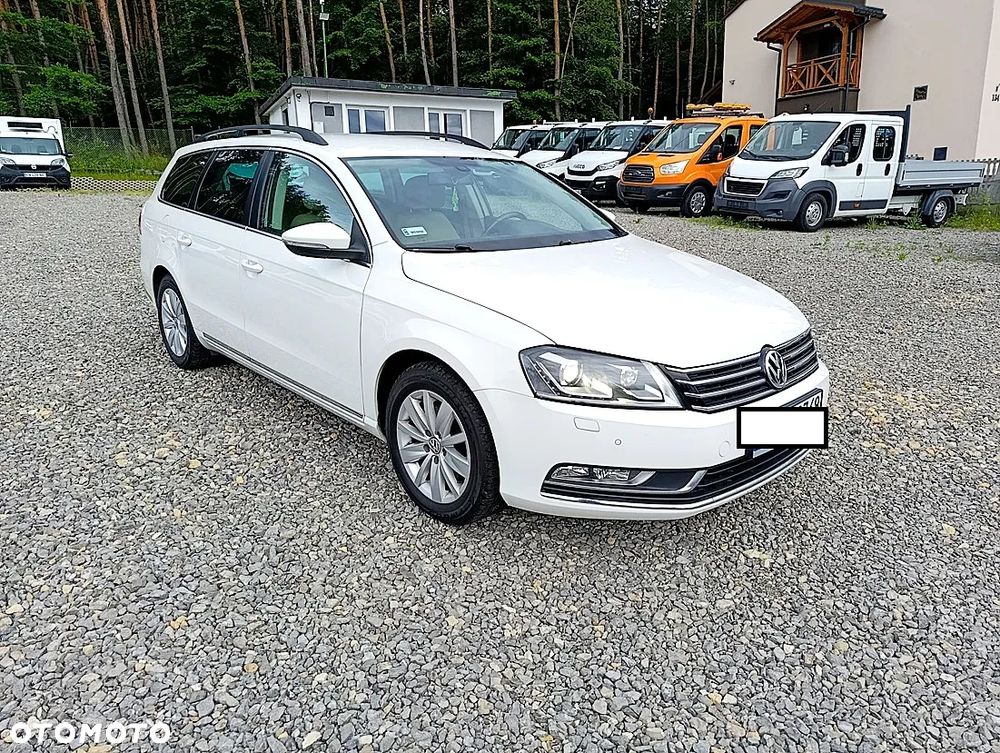 Volkswagen Passat 2.0 TDI Highline - 11