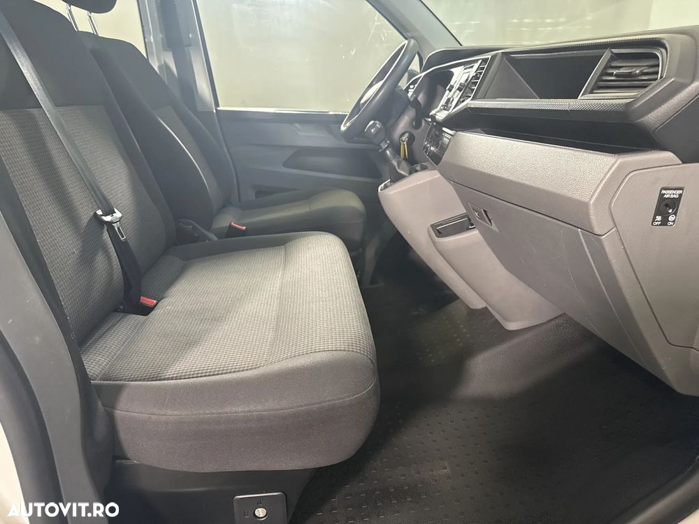 Volkswagen Transporter - 12