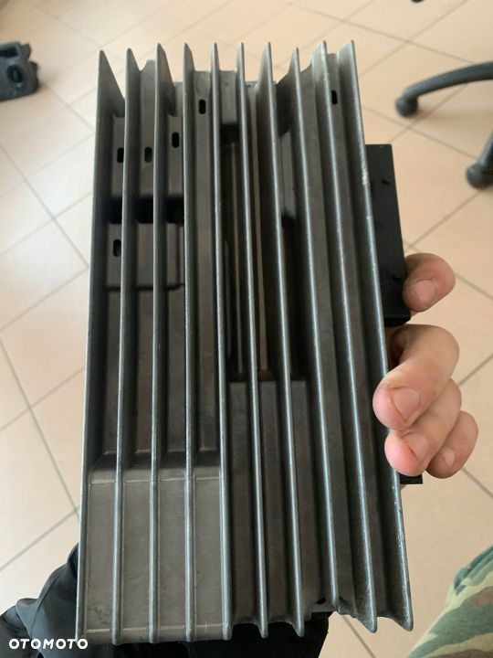 WZMACNIACZ AUDI A4 B8 8T0035223AR - 2