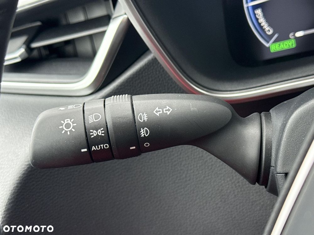 Toyota Corolla 1.8 Hybrid Comfort - 22