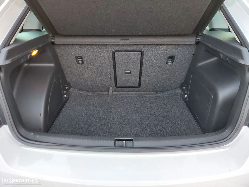 Skoda Rapid Spaceback 1.6 TDi Elegance - 14