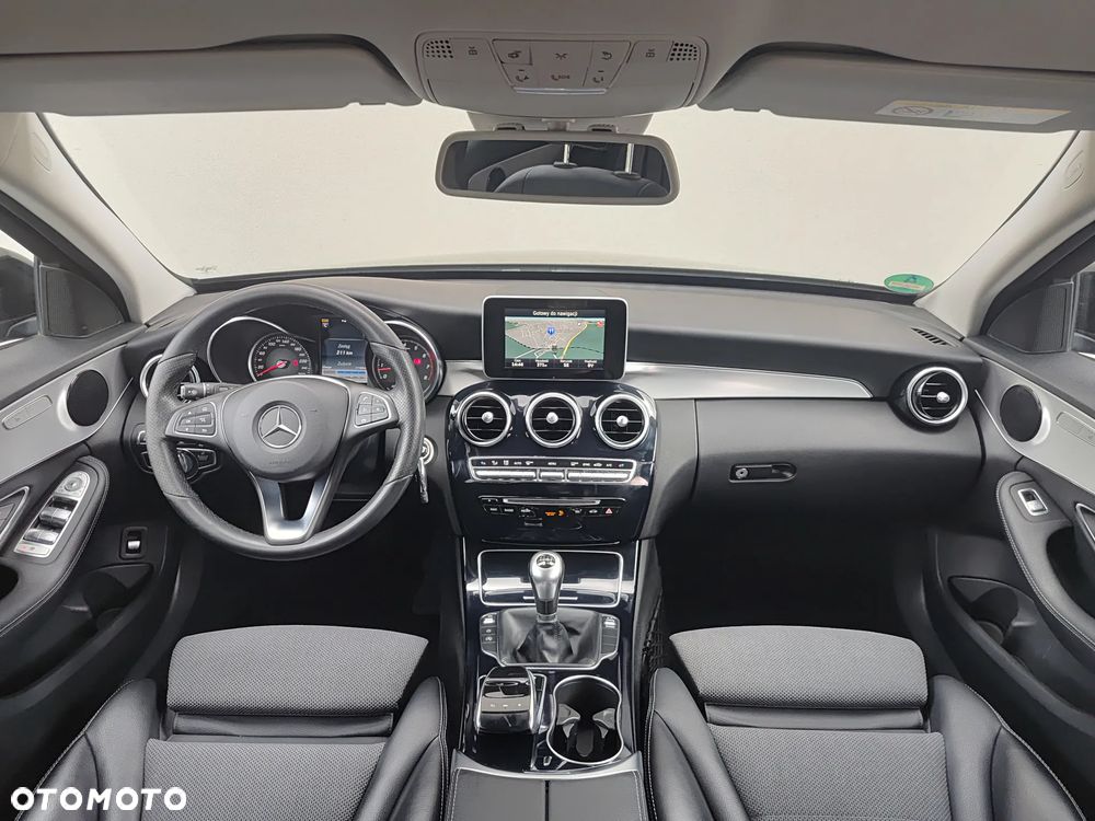 Mercedes-Benz Klasa C 180 (BlueEFFICIENCY) Avantgarde - 6