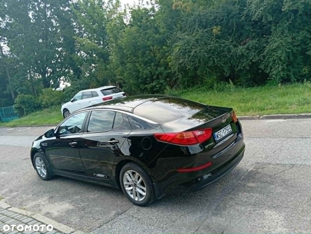 Kia Optima 2.0 L - 6