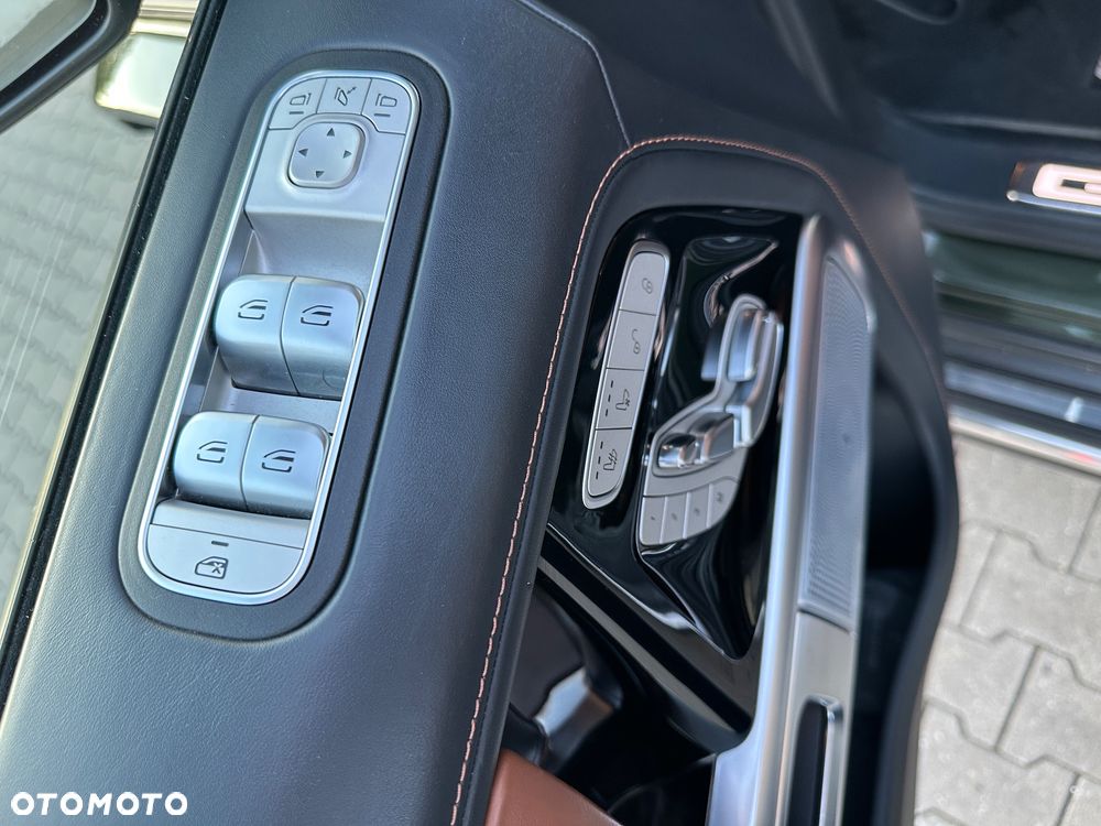 Mercedes-Benz Klasa G 500 9G-TRONIC - 22