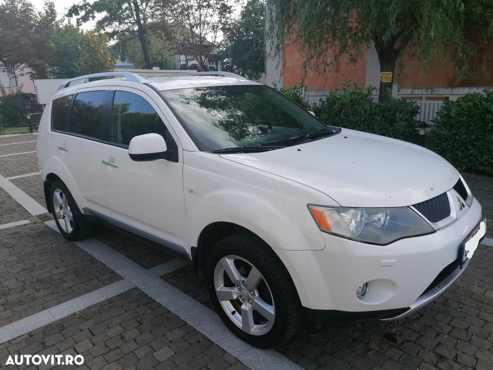 Mitsubishi Outlander 2.0 DI-D Instyle - 2