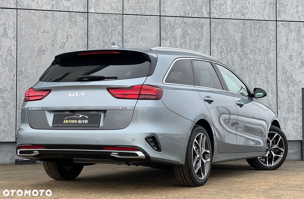 Kia Ceed 1.6 GDI DCT OPF Platinum Edition - 16