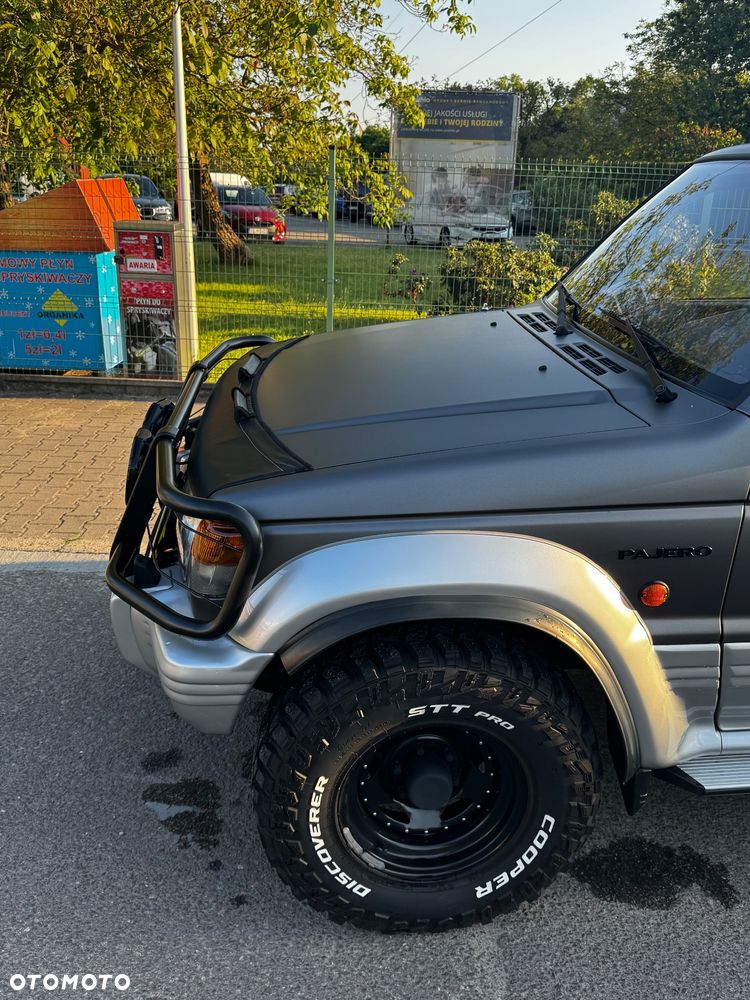 Mitsubishi Pajero - 4