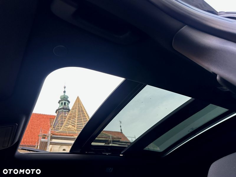 Ford Kuga 2.0 EcoBlue AWD ST-Line - 27