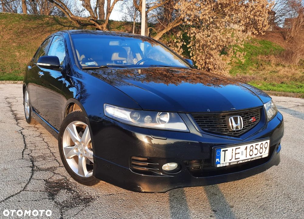 Honda Accord 2.0 Executive - 1