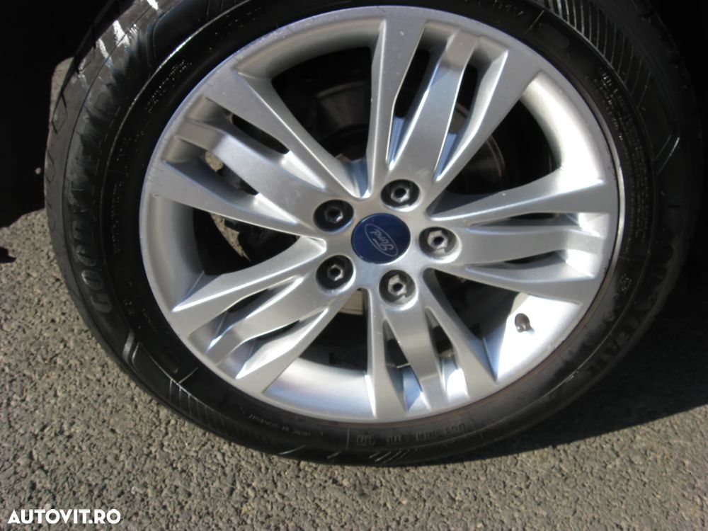Ford Focus - 5