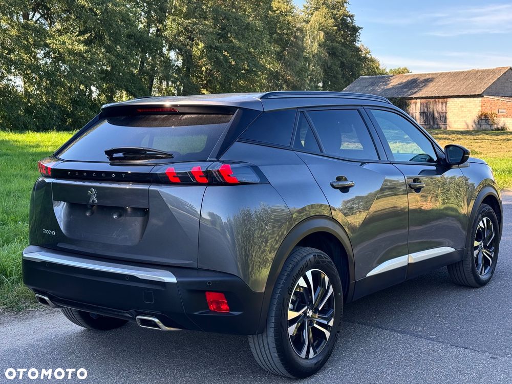Peugeot 2008 PureTech 130 EAT8 Allure - 4