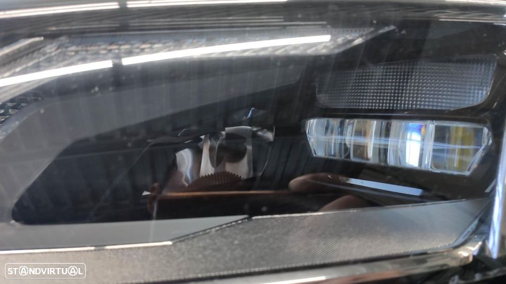 farol esquerdo Led Audi A4 B9 facelift - 6