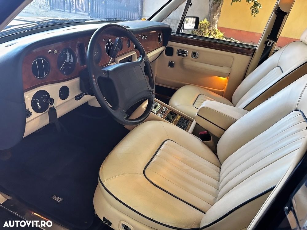 Rolls-Royce Silver Spur - 10