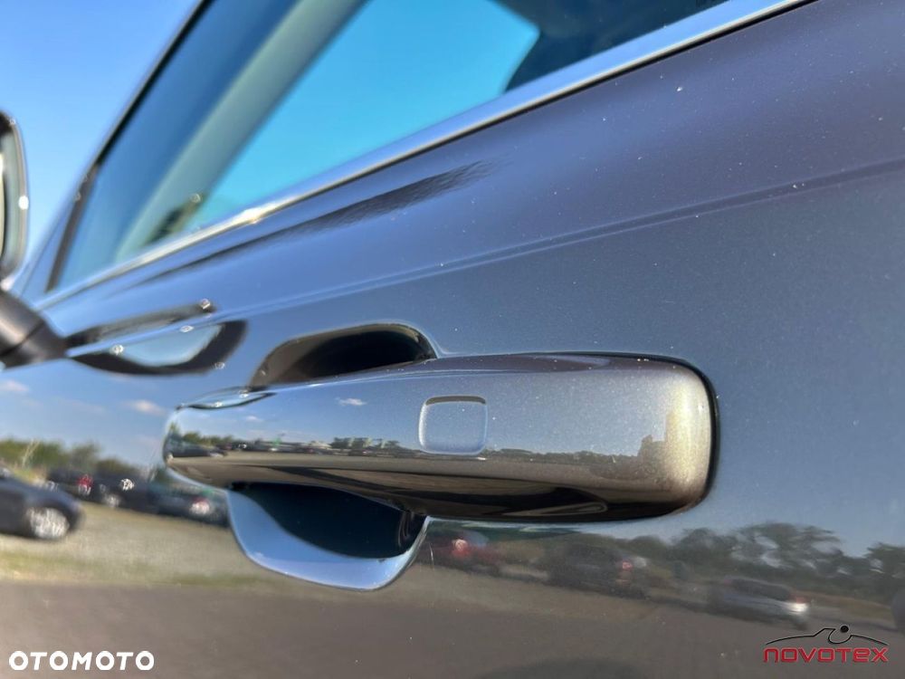 Volvo XC 90 - 31