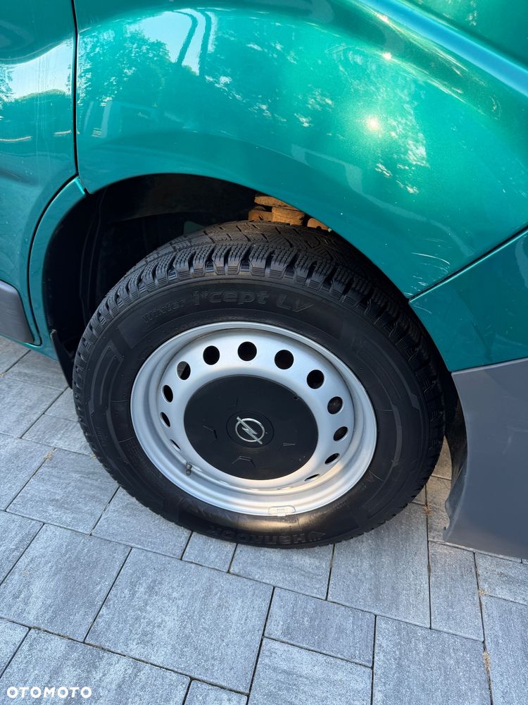 Opel Vivaro - 29
