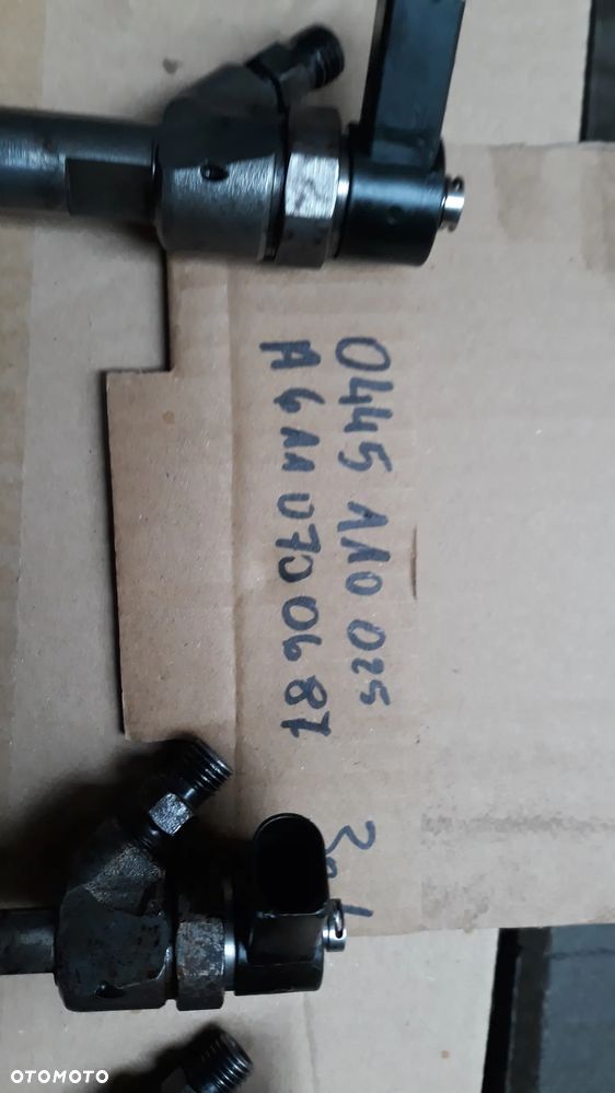 Wtryskiwacz WTRYSK Bosch MERCEDES   0445110025 A6110700687 - 2