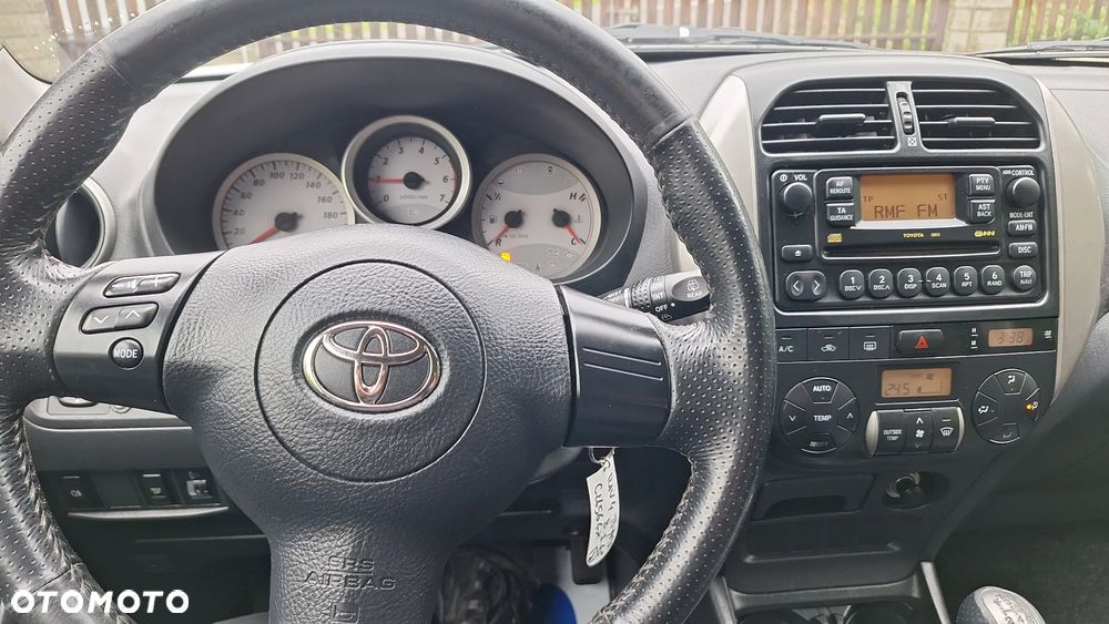 Toyota RAV4 2.0 D-4D Sol - 8