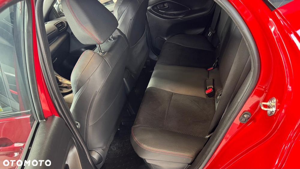 Toyota Yaris Hybrid 1.5 GR Sport - 26