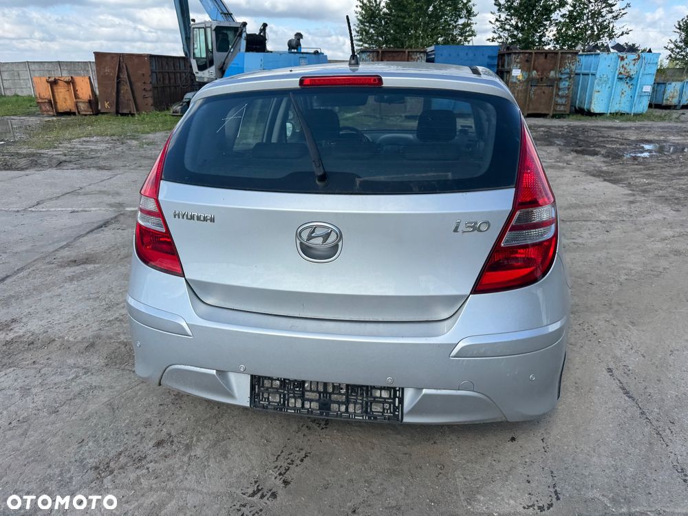 Hyundai i30 zderzak przód lift 2R kolor srebrny drzwi przednie prawe lewe maska wspomaganie elektryczne drzwi tylne lewe prawe lampa przód maska szary błotnik prawy lewy zderzak tył - 6