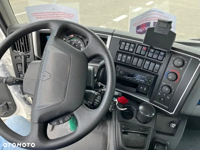 Renault Gama D18 HIGH P4X2 280KM E6 - 11