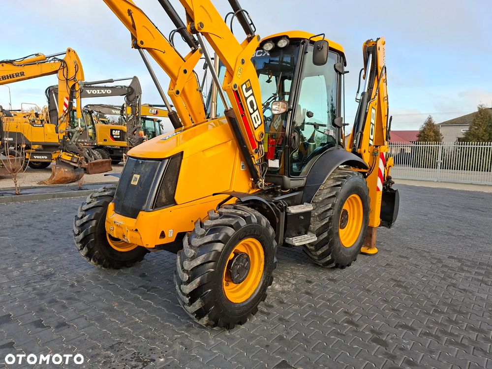 JCB 3CX Rok 2017 - 15