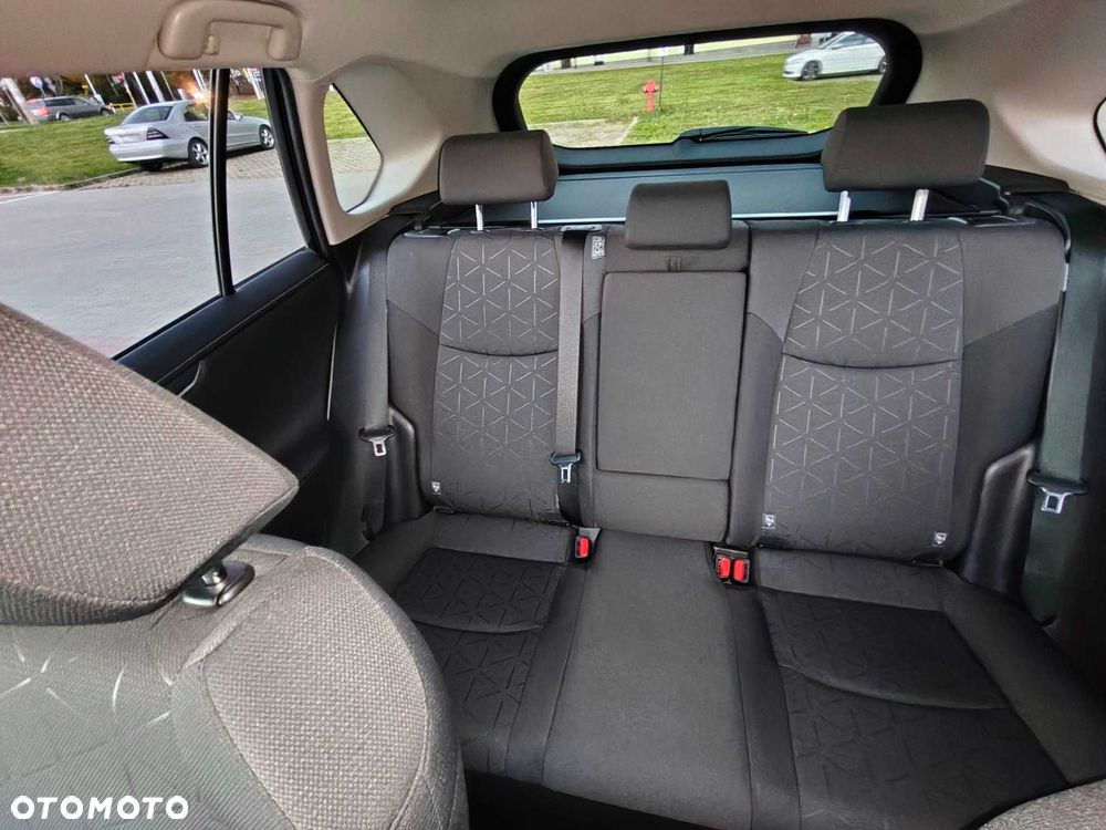 Toyota RAV4 - 8