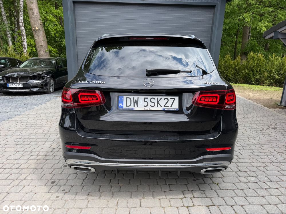 Mercedes-Benz GLC 200 d 4Matic 9G-TRONIC AMG Line - 11