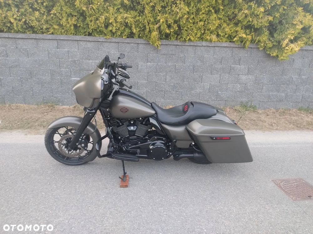 Harley-Davidson Touring Street Glide - 3