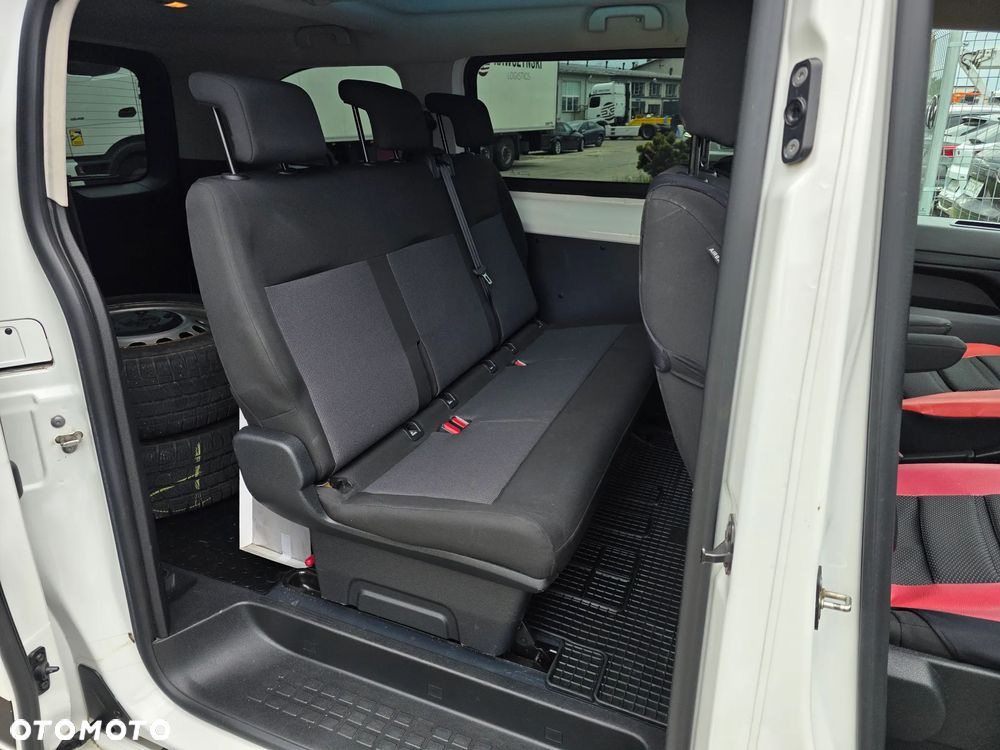 Peugeot Expert Kombi Standard 2,8t - 24