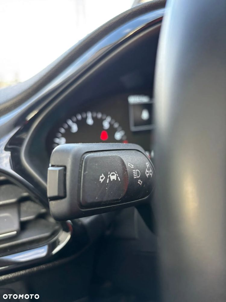 Ford Fiesta 1.1 S&S COOL&CONNECT - 18