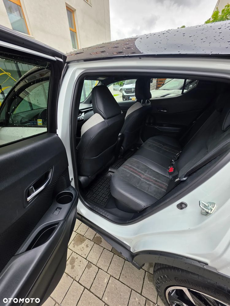 Toyota C-HR 2.0 Hybrid GR Sport - 11