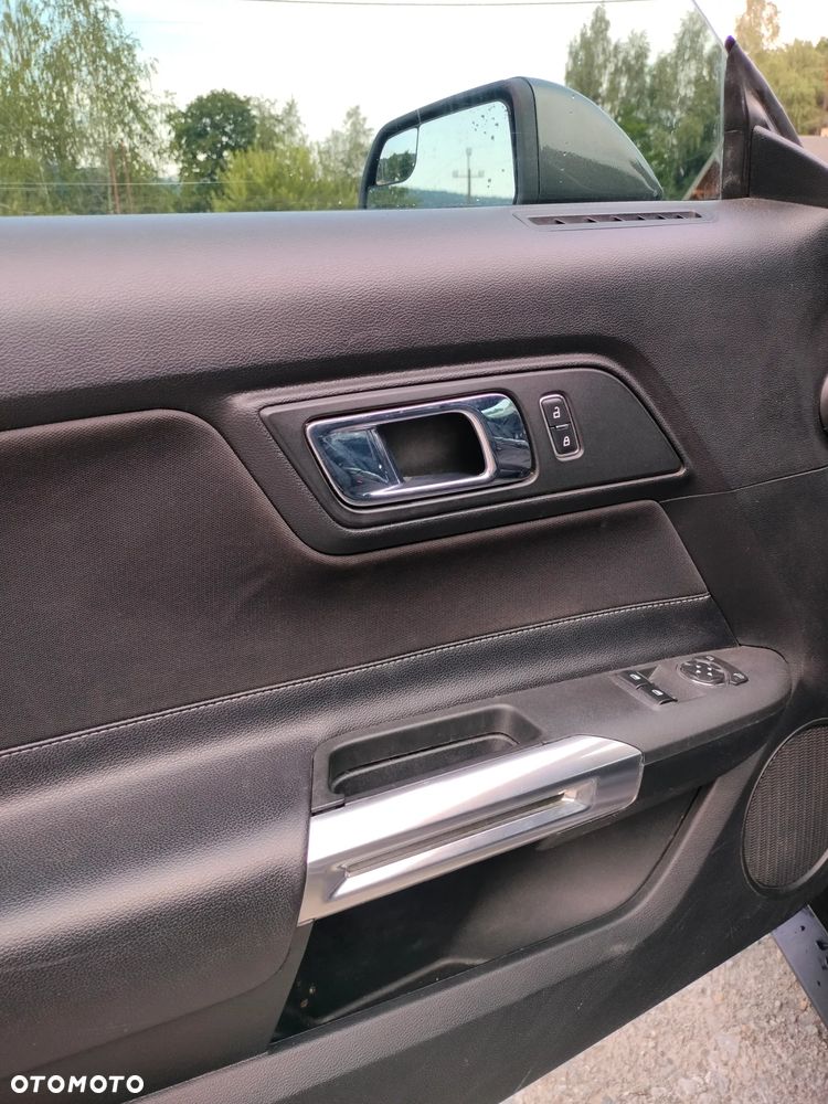 Ford Mustang 3.7 V6 - 17
