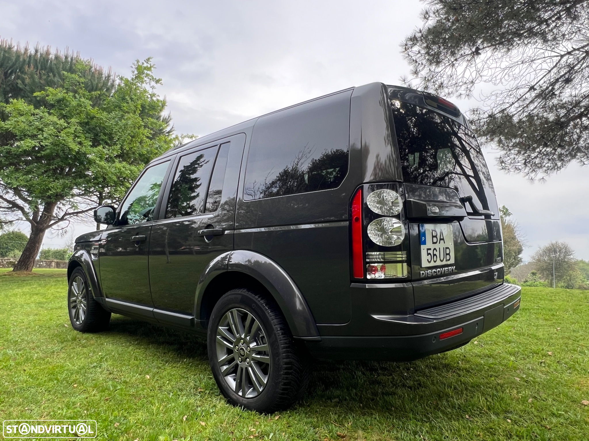 Land Rover Discovery SD V6 HSE - 7