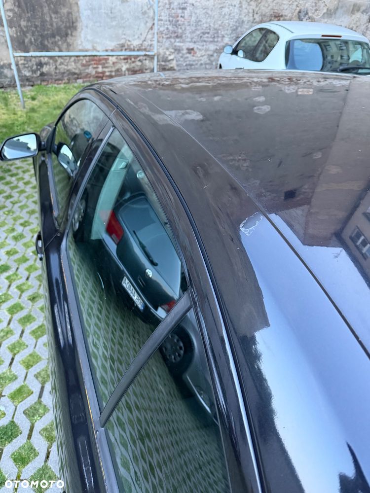 Skoda Octavia 1.6 Ambiente - 9