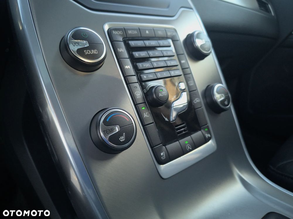 Volvo V70 D4 Summum - 20