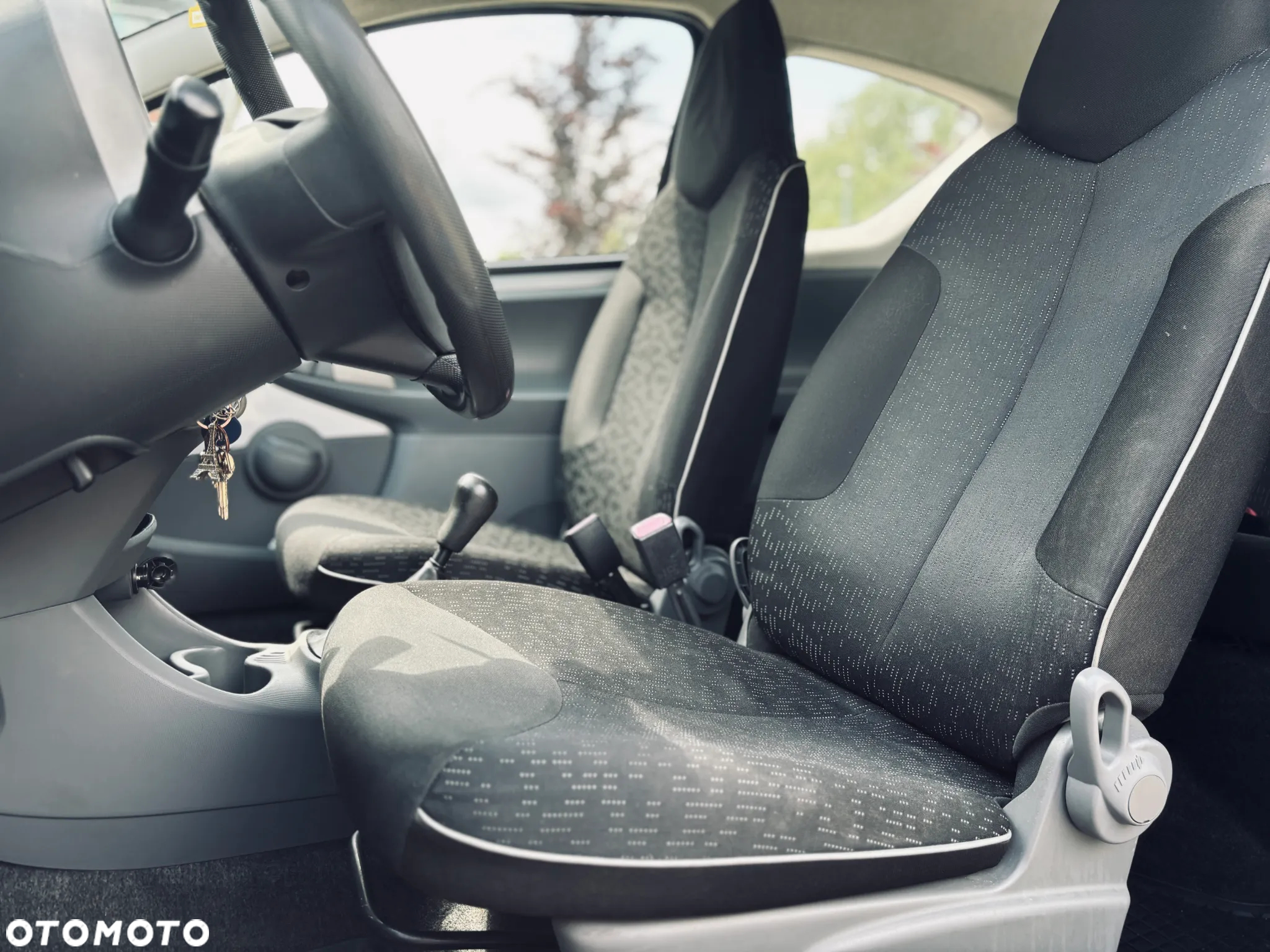 Peugeot 107 - 13