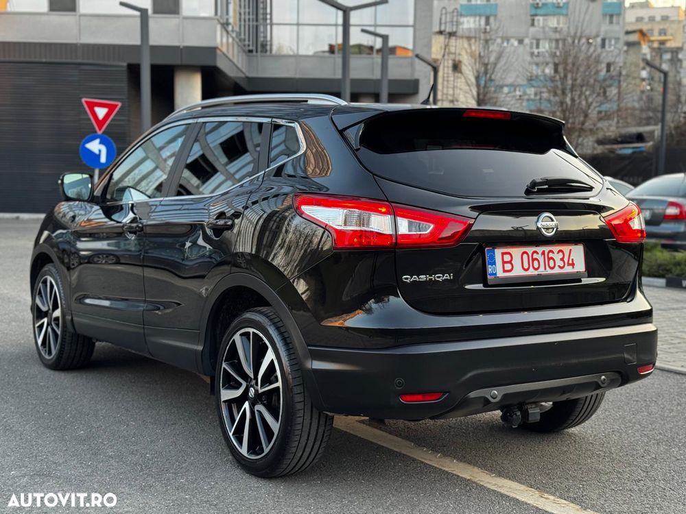 Nissan Qashqai 1.6 DCI Xtronic TEKNA - 3