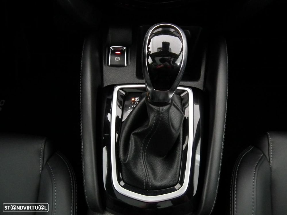 Nissan Qashqai 1.6 dCi Tekna Premium +Xtronic - 23