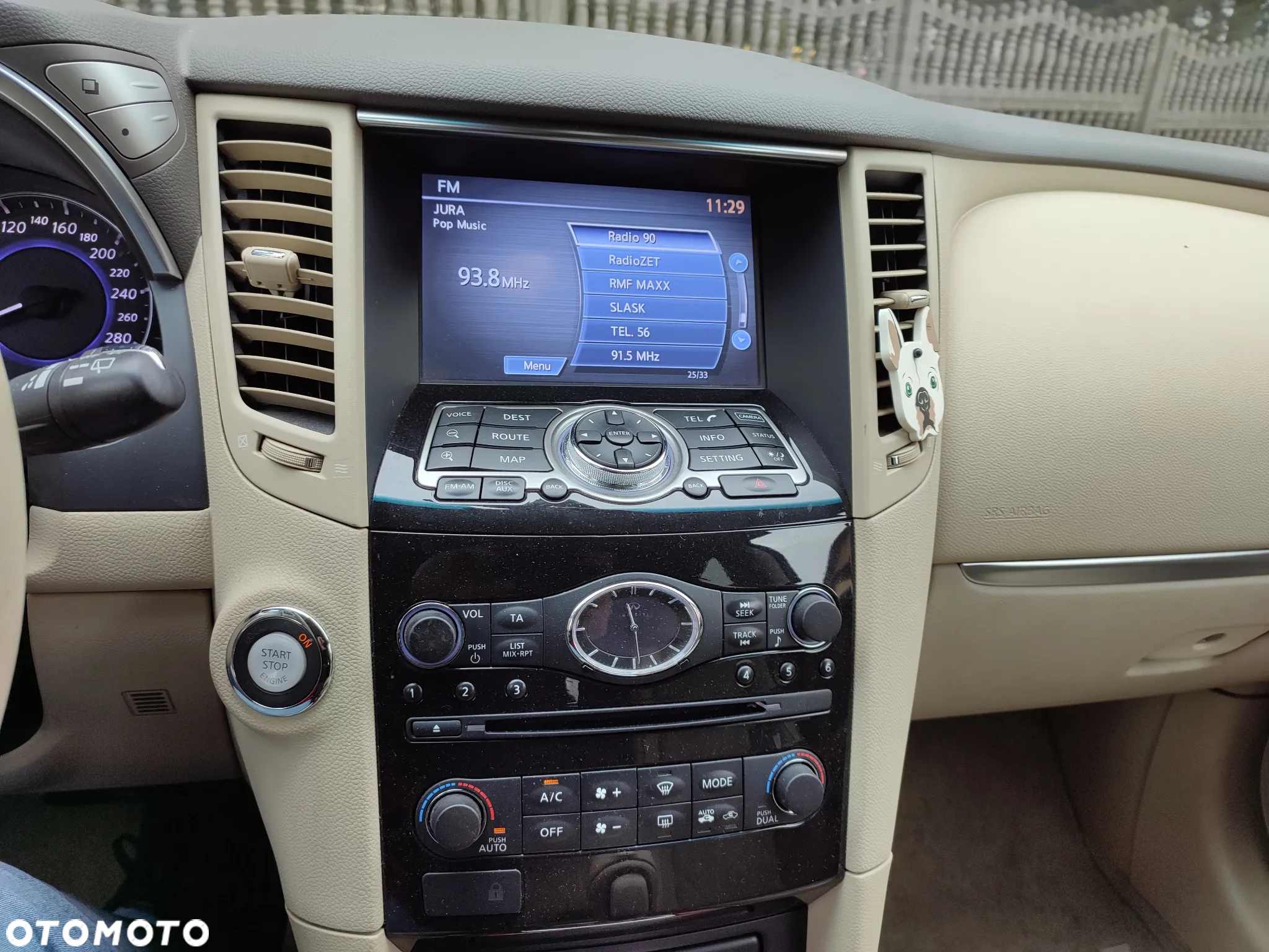 Infiniti QX70 3.7 S Premium - 22