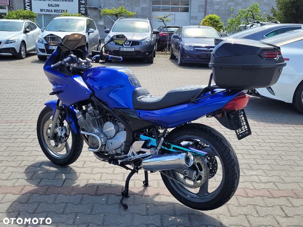 Yamaha XJ - 16