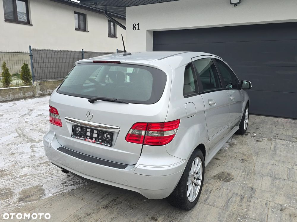 Mercedes-Benz Klasa B 180 BlueEFFICIENCY SPORT EDITION - 3