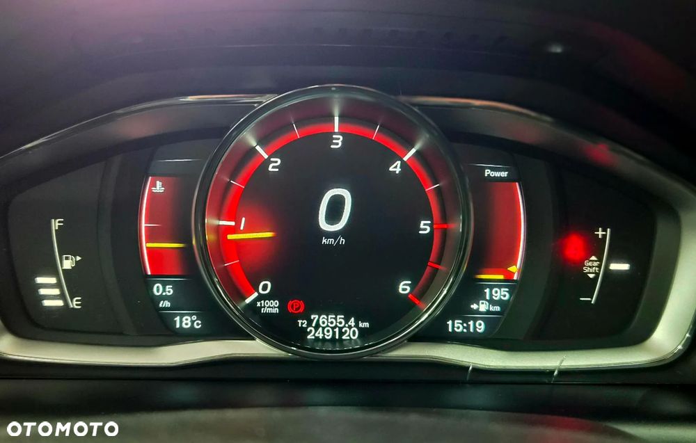 Volvo XC 60 D4 Drive-E R-Design Momentum - 10