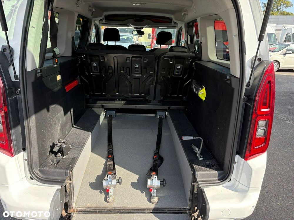 Opel Combo - 9